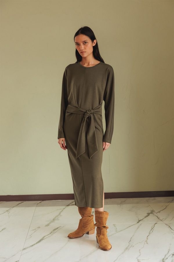 Vestido anudado kaki